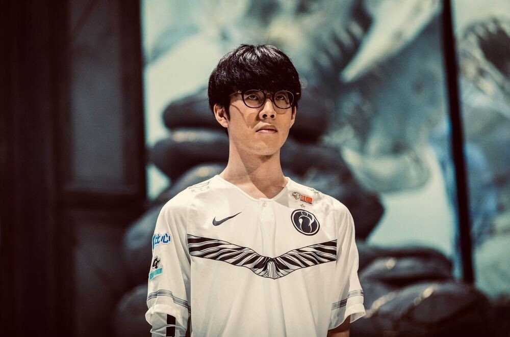 的表现一直